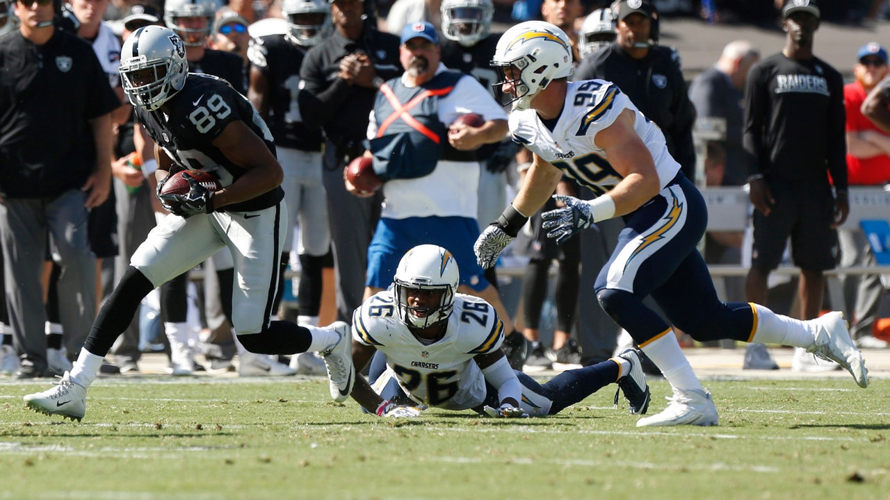 Raiders take advantage of Chargers mistakes in 34-31 win